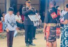 Kapolsek-Pandawai-Pimpin-Upacara-Pemakaman-Kedinasan-Guru-SMPN-I-Pandawai