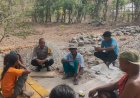Cegah-Karhutla,-Bhabinkamtibmas-Mbatakapidu-Ajak-Warga-Tidak-Membakar-Hutan-dan-Lahan