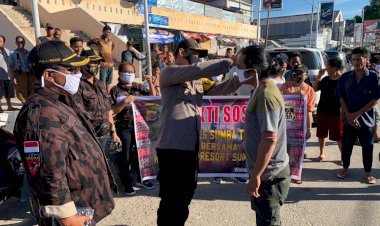 KBP2-Polri-Gandeng-Polres-Sumba-Timur-Bagi-Ratusan-Masker-Kain