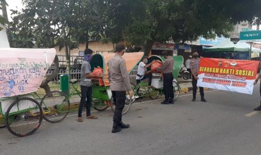 Tukang-Becak-dan-Pedagang-Kaki-Lima-Dapat-Bantuan-Sembako-Dari-Polres-Sumba-Timur