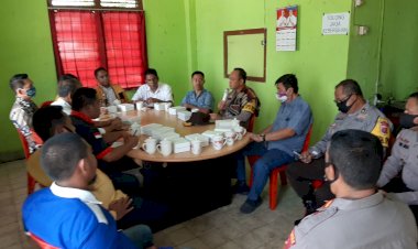 Jelang-Pilkada-2020,-Kapolres-Sumba-Timur-Silahturahmi-ke-Sekertariat-Paket-SEHATI