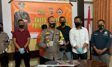 Polres-Sumba-Timur-Press-Conference-Kasus-Pembunuhan-Pelajar-di-Kecamatan-Lewa-Tidahu