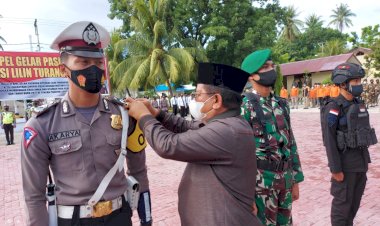 Bupati-Sumba-Timur-Pimpin-Apel-Gelar-Pasukan-Operasi-Lilin-Turangga-2020