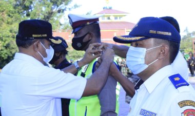 Bupati-Sumba-Timur-Pimpin-Langsung-Apel-Gelar-Pasukan-Ops-Ketupat-Ranakah-2021