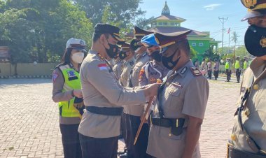 Kapolres-Sumba-Timur--Pimpin-Sertijab-3-Kapolsek-Jajaran