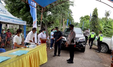 AMANKAN-KUNJUNGAN-GUBERNUR,-POLRES-SUMBA-TIMUR-TERAPKAN-PROKES