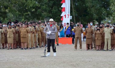 Ipda-Antonius-U.-Njurumana-Jadi-Komandan-Upacara-Penurunan-Bendera-Di-Sumba-Timur