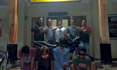 4-Pelaku-Curanmor-Diamankan-Buser-Polres-Sumba-Timur-Bersama-Sepeda-Motor-Hasil-Curian.