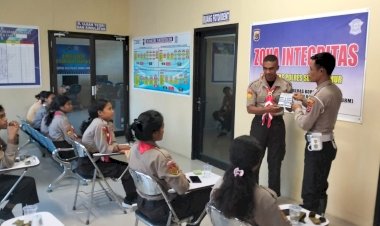 Kanit-Kamsel-Polres-Sumba-Timur-Ajak-Saka-Bhayangkara-Sosialisasi-TPPO-Di-Lingkungan-Sekitar