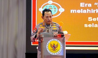 Kompolnas-Award,-Kapolri-Serukan-Polri-Siap-Jadi-Organisasi-Modern-yang-tidak-anti-kritik