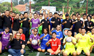 Perkuat-Sinergisitas,-Polri-dan-Jurnalis-Gelar-Seven-Soccer