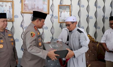 Disambangi-Tiga-Jenderal-Ops-NCS,-ketua-Ponpes-Daarul-Falah-Ciamis-Dukung-Polri-Wujudkan-Pemilu-Damai