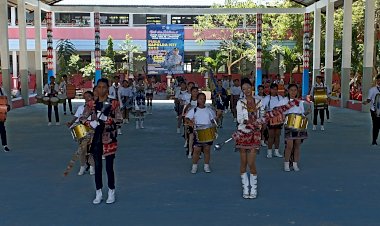 Ikut-Lomba-Drum-Band-Piala-Kapolda-NTT,-SMA-N-3-Waingapu-Tampilkan-Kaloborasi-Musik-Tradisional.