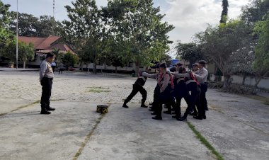 Asah-Kemapuan,-Polres-Sumba-Timur-Lakukan-Latihan-Dalmas-Jelang-Pilkada-2024.