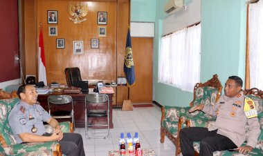 Kapolres-Sumba-Timur-AKBP-E.-Jacky-T.-Umbu-Kaledi-Datangi-Lapas-Kelas-II-A-Waingapu.