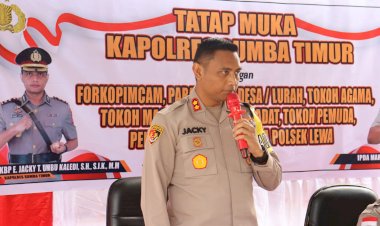 Polsek-Lewa-Jadi-Tempat-Pertama-Kunjungan-Kerja-AKBP-E.-Jacky-T.-Umbu-Kaledi.