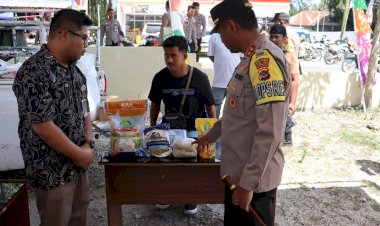 Bersama-Perum-Bulog,-Polres-Sumba-Timur-Gelar-Bazar-Murah-Saat-Kunker-Kapolres.