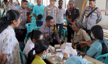 Polres-Sumba-Timur-Bawa-Dokter-Ke-Desa-Wanga,-Ada-Apa-?