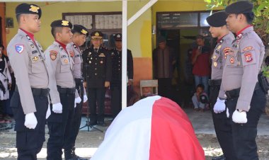 Kompol-Abd.-Basith-Algadri-Pimpin-Upacara-Pengebumian-Purnawirawan-Polri,-Serma-Hapu-Padjangga