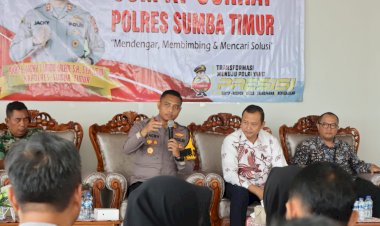 Kapolres-Sumba-Timur-Gelar-Jumat-Curhat-Di-Bandara-Umbu-Mehang-Kunda