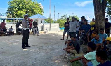 Polres-Sumba-Timur-Edukasi-Sopir-Dum-Truck-Demi-Keselamatan-Lalu-Lintas