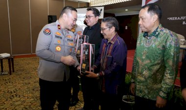 Dialog-Penguatan-Internal-Polri:-Merajut-Kebhinnekaan-dan-Meneguhkan-Nilai-Kebangsaan-Menuju-Indonesia-Emas-2045