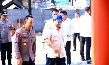 Presiden-Kunjungi-Polisi-Korban-Kerusuhan,-Polri-Janji-Pulihkan-Keamanan-dan-Tangkap-Pelaku