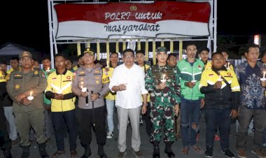 Polres-Sumba-Timur-Jadi-Simbol-Solidaritas:-Ojol,-TNI-Polri,-dan-Pemda-Gelar-Doa-Bersama