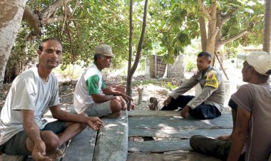 Bhabinkamtibmas-Desa-Watuhadang-Ajak-Warga-Jaga-Kamtibmas-dan-Waspadai-TPPO