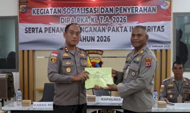 Penandatanganan-Pakta-Integritas-Warnai-Penyerahan-DIPA-Polres-Sumba-Timur-TA-2026