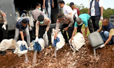 Merawat-Harmoni-Bumi-Flobamora,-Polda-NTT-Pulihkan-Ketertiban-Sosial-Melalui-Penertiban-Minuman-Beralkohol-Ilegal