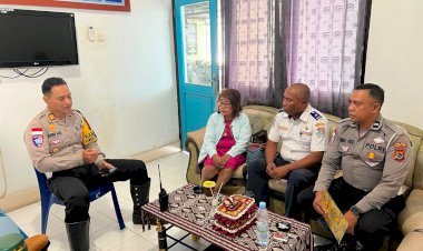 Satlantas-Polres-Sumba-Timur-dan-Dishub-Kolaborasi-Tindak-Lanjut-Pengadaan-serta-Peremajaan-Traffic-Sign