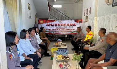 Jelang-Hari-Jadi-Polwan-ke-78,-Polwan-Polres-Sumba-Timur-Anjangsana-ke-Personel-yang-Sakit