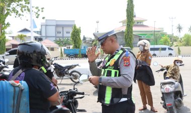 Kedepankan-Pendekatan-Humanis,-Polres-Sumba-Timur-Gelar-Razia-Kendaraan-Bermotor