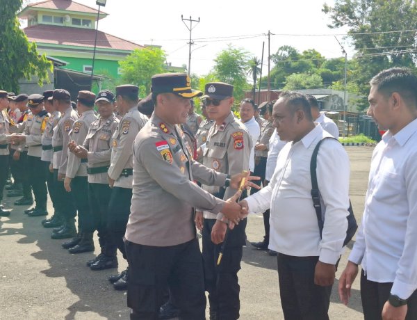 Kapolres Sumba Timur Pimpin Apel Perdana Tahun 2026, Tekankan Profesionalisme dan Pelayanan Prima