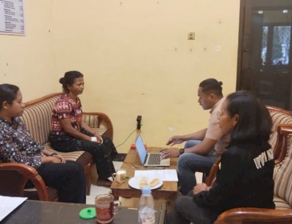 Sentuhan Humanis Biro SDM Polda NTT: Berikan Pendampingan Psikologis dan Penguatan Mental bagi Keluarga Korban di Ngada