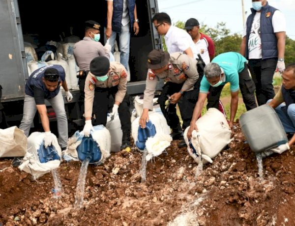 Merawat Harmoni Bumi Flobamora, Polda NTT Pulihkan Ketertiban Sosial Melalui Penertiban Minuman Beralkohol Ilegal