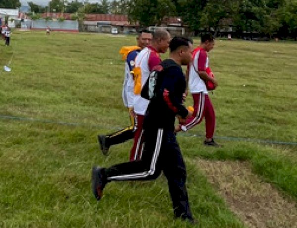 Jaga Kebugaran Fisik, Personel Polres Sumba Timur Ikuti Tes Kesamaptaan Jasmani