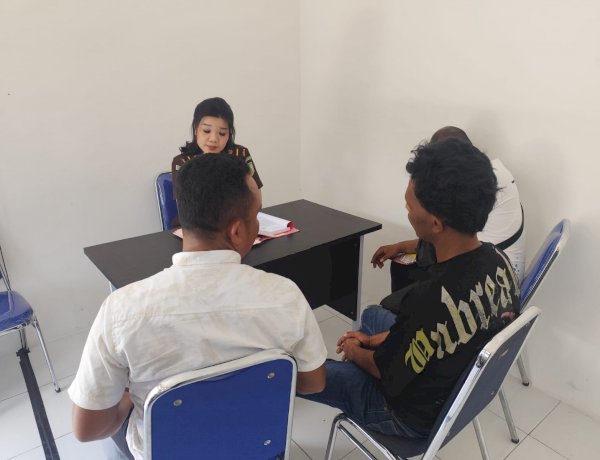 Polsek Pandawai Limpahkan Tersangka Kasus Dugaan Percobaan Pembunuhan Setelah Berkas P21
