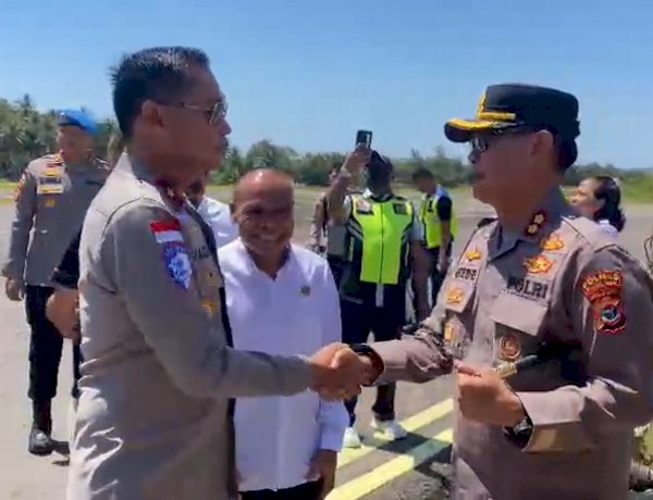 Upacara Adat dan Penandatanganan Komitmen Damai Lowonara–Belle, Polda NTT Dorong Perdamaian Berkelanjutan di Adonara