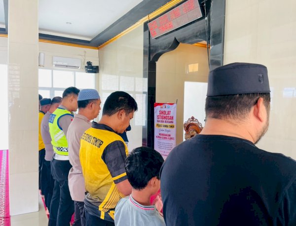 Polres Sumba Timur Gelar Shalat Istighotsah dan Doa Bersama untuk Masyarakat Terdampak Gempa Flores