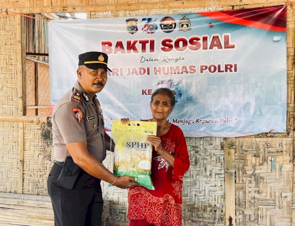 Sambut HUT ke-75 Humas Polri, Seksi Humas Polres Sumba Timur Laksanakan Baksos kepada Masyarakat