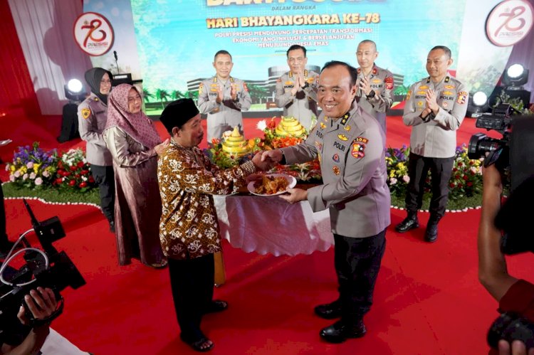 SSDM Polri Gelar Bakti Sosial Dalam Rangka Hari Bhayangkara ke-78 di Lahan Pusat Pembinaan SDM UNGGUL Polri