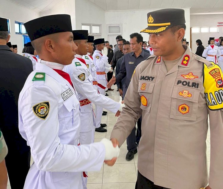 Kapolres Sumba Timur Hadiri Pengukuhan Paskibraka Kabupaten Sumba Timur Tahun 2024.