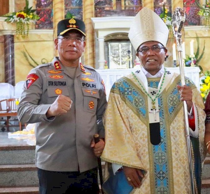 Kapolda NTT Hadiri Misa Pentahbisan Uskup Agung Ende Mgr. Paulus Budi Kleden, SVD.