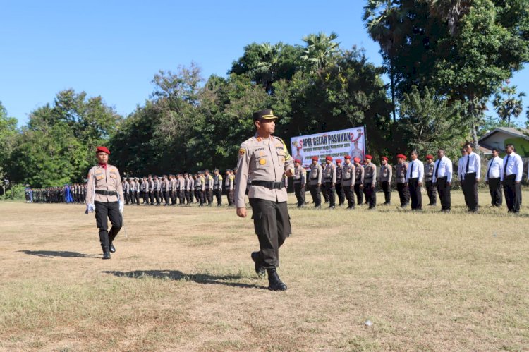 Kapolres Sumba Timur Pimpin Apel Gelar Pasukan Operasi Mantap Praja Turangga 2024.