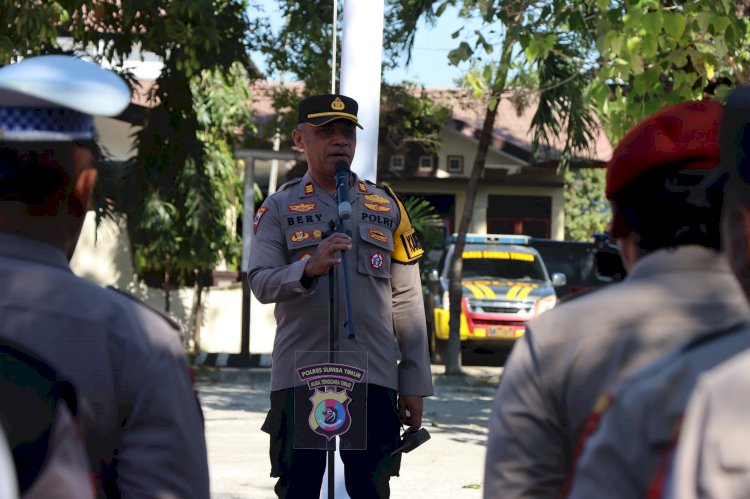 Polres Sumba Timur Lakukan Pengamanan Pelantikan Anggota DPRD Terpilih