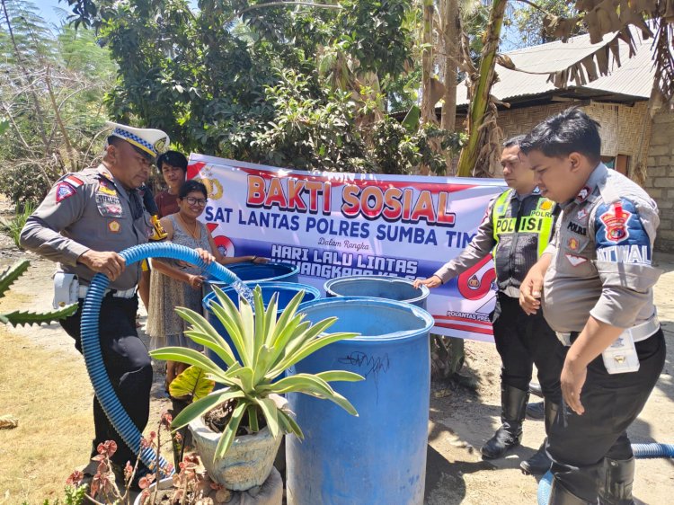 Sambut HUT Ke 69, Lantas Polres Sumba Timur Lakukan Giat Baksos