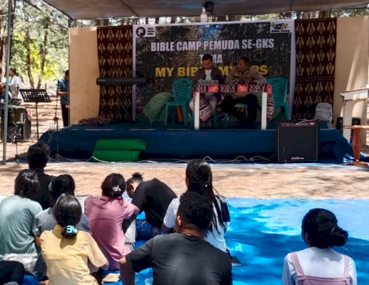 Kasat Binmas Jadi Narasumber di Bible Camp Pemuda GKS Se-Sumba