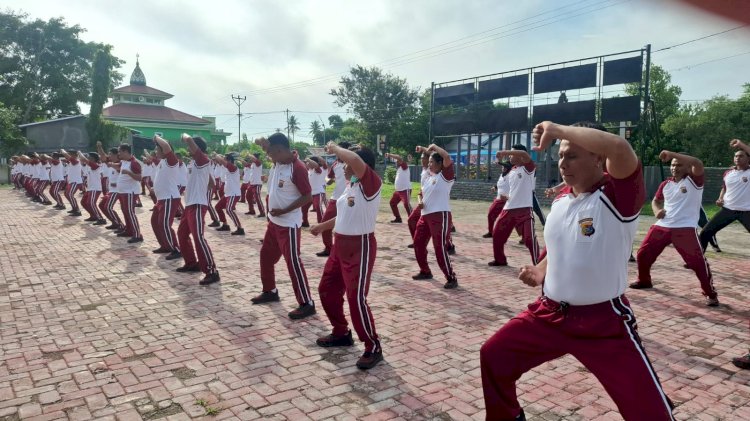 Polres Sumba Timur Gelar Latihan Beladiri Polri untuk Asah Kemampuan Personel